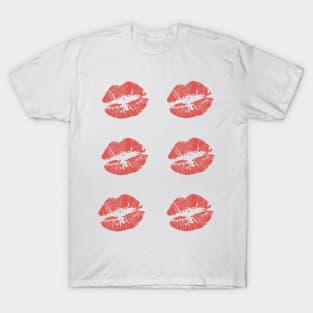 Kisses Print T-Shirt